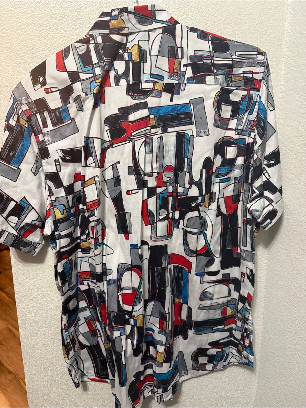 Robert Graham Short-Sleeve Shirt - Picture 3 of 3